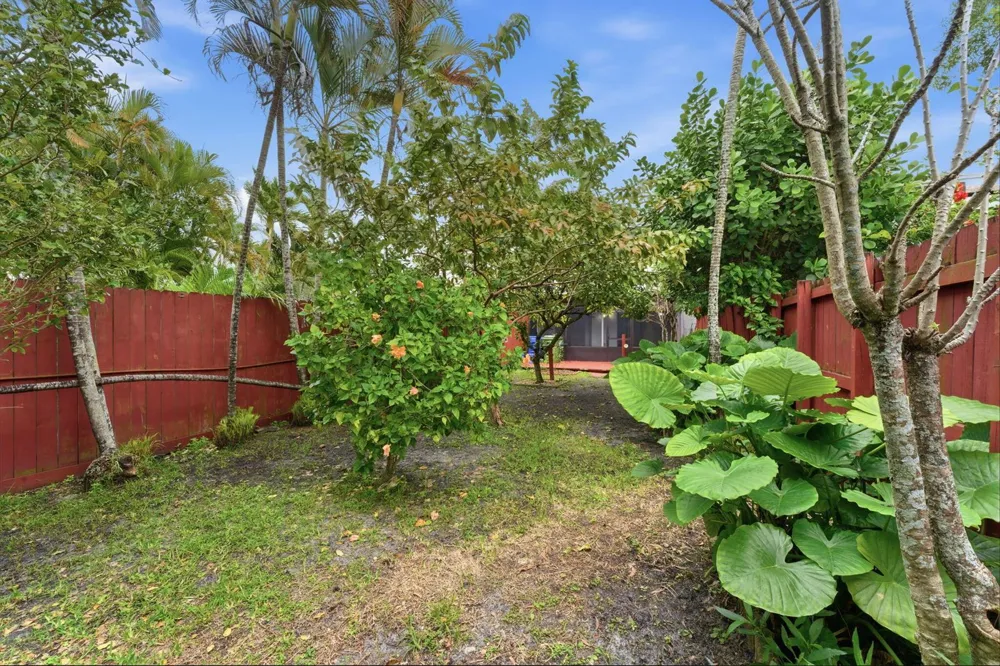 176 NW 106th Terrace Pembroke Pines, FL 33026
