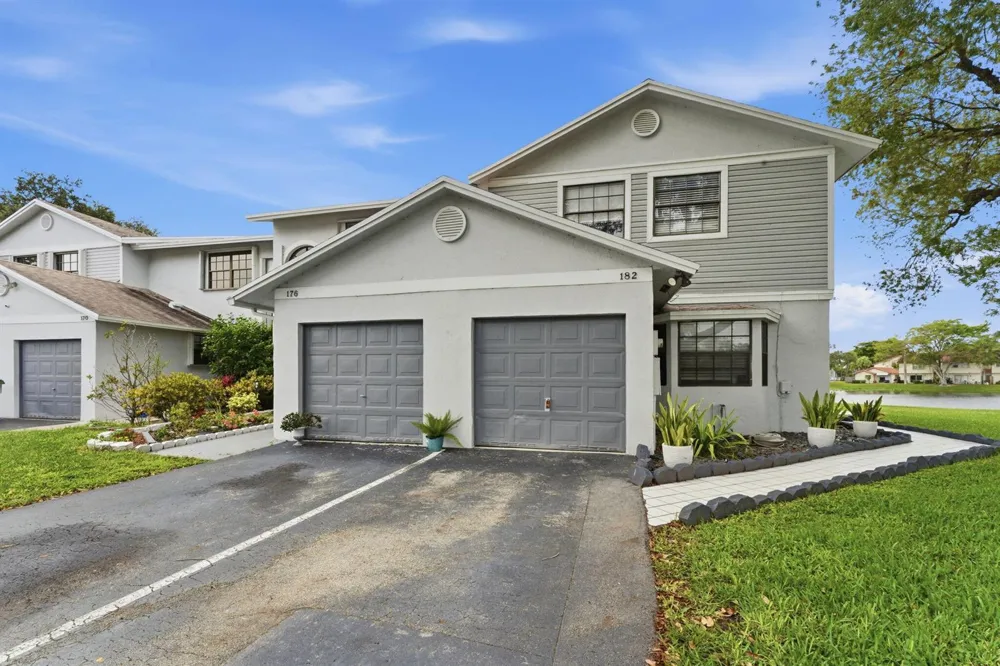176 NW 106th Terrace Pembroke Pines, FL 33026