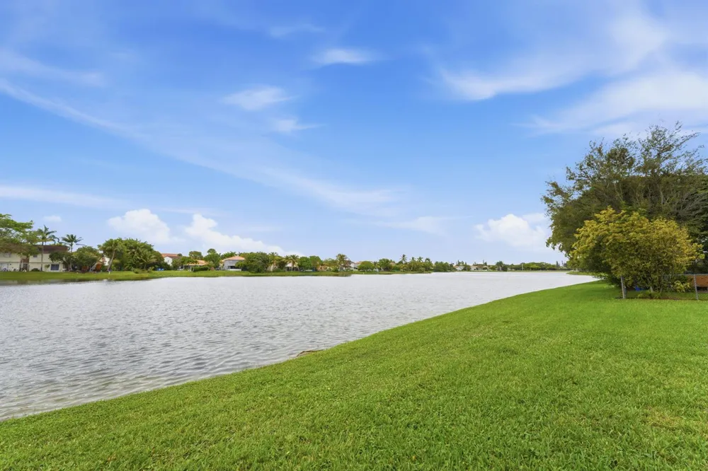 176 NW 106th Terrace Pembroke Pines, FL 33026