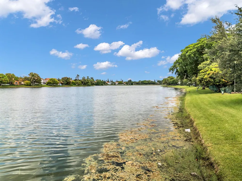 176 NW 106th Terrace Pembroke Pines, FL 33026