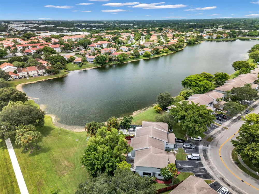 176 NW 106th Terrace Pembroke Pines, FL 33026