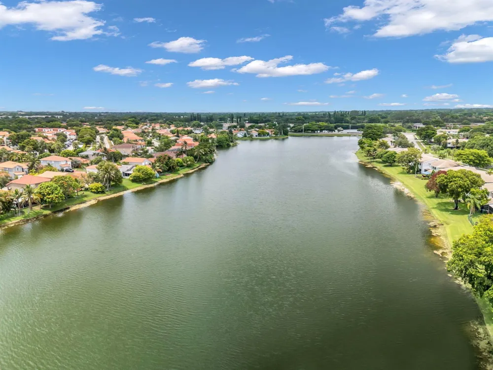 176 NW 106th Terrace Pembroke Pines, FL 33026