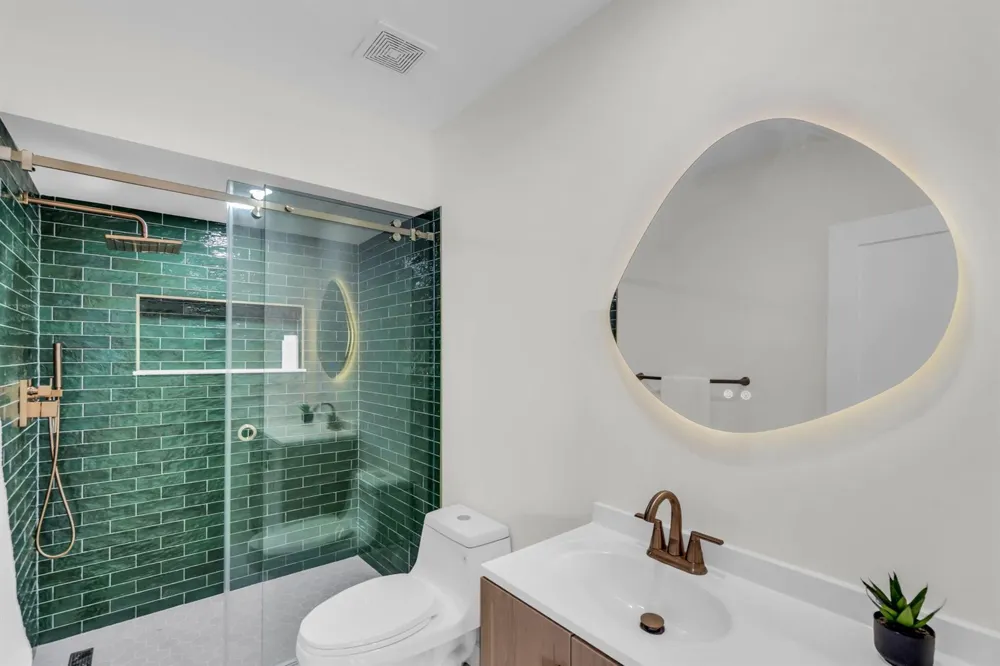 176 NW 106th Terrace Pembroke Pines, FL 33026