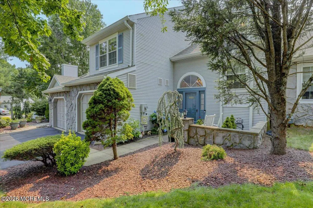 202 Century Way Manalapan, NJ 07726