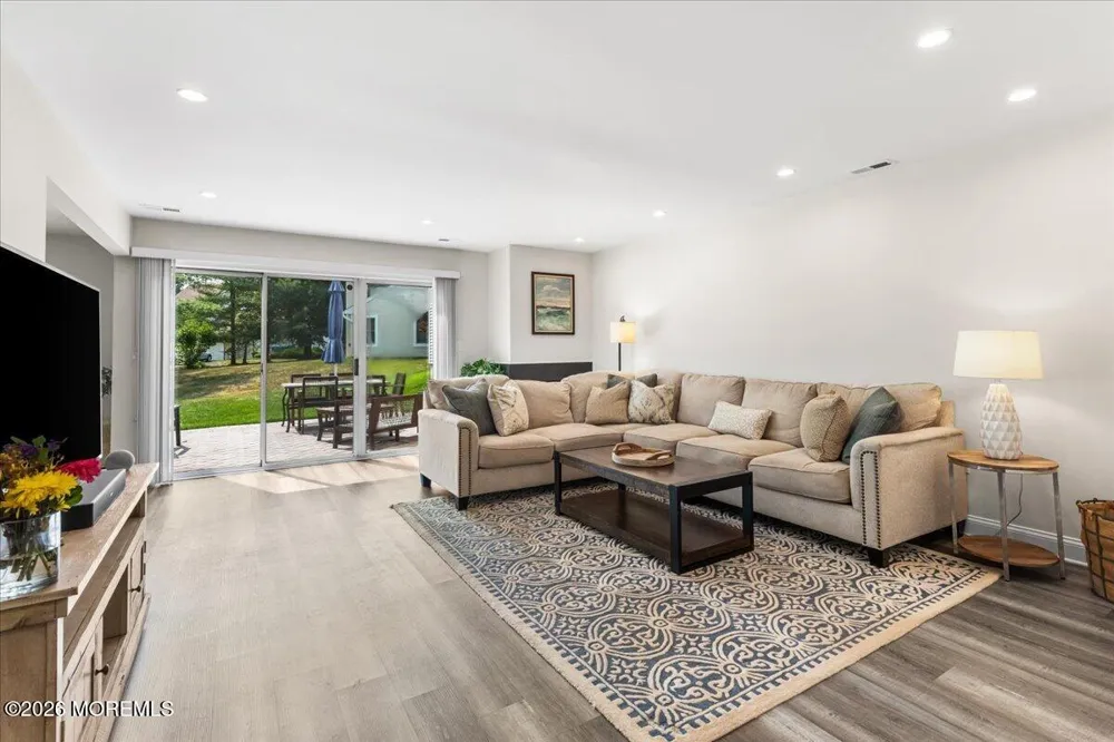 202 Century Way Manalapan, NJ 07726