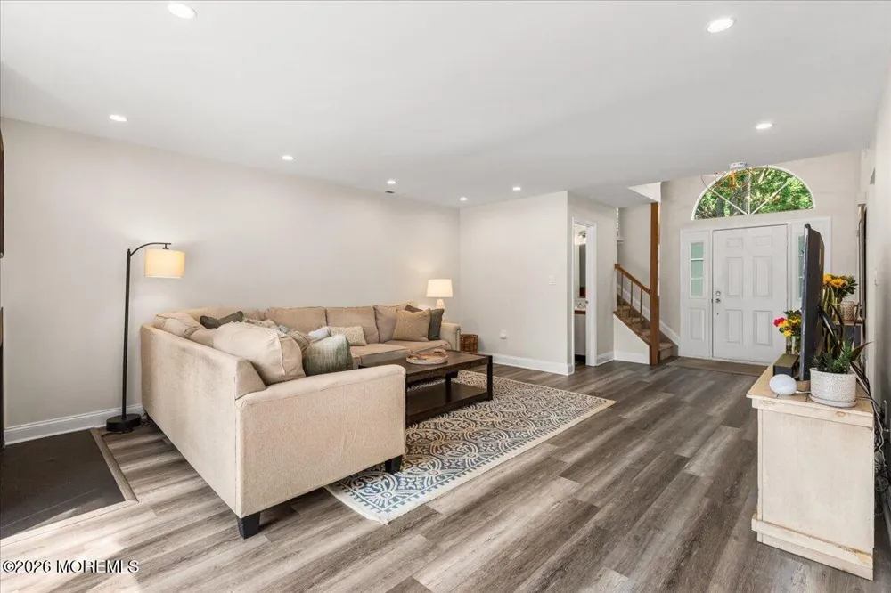 202 Century Way Manalapan, NJ 07726