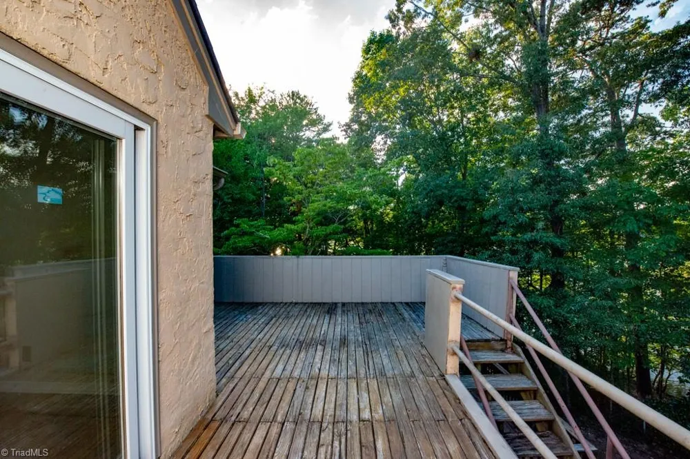 1943 A Eastchester Drive High Point, NC 27265