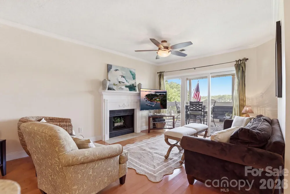2135 Regatta Lane #311 Denver, NC 28037