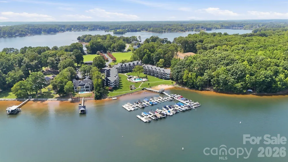 2135 Regatta Lane #311 Denver, NC 28037