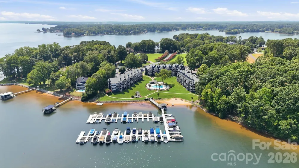 2135 Regatta Lane #311 Denver, NC 28037