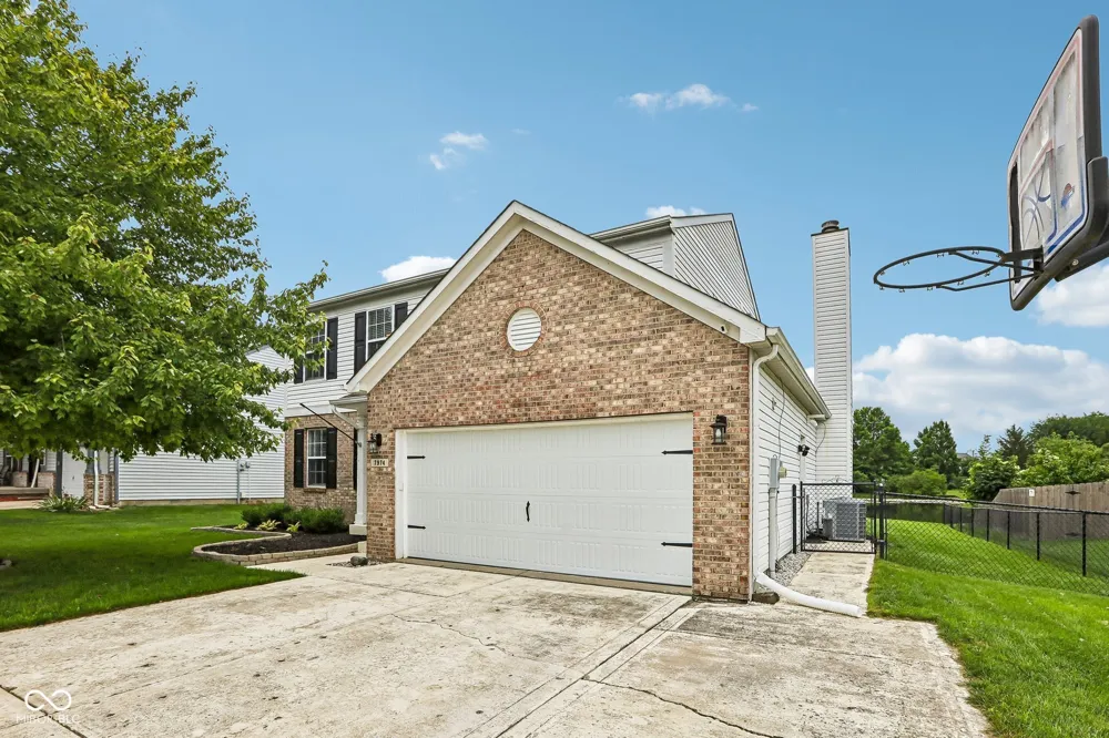 7974 Cobblesprings Drive Avon, IN 46123