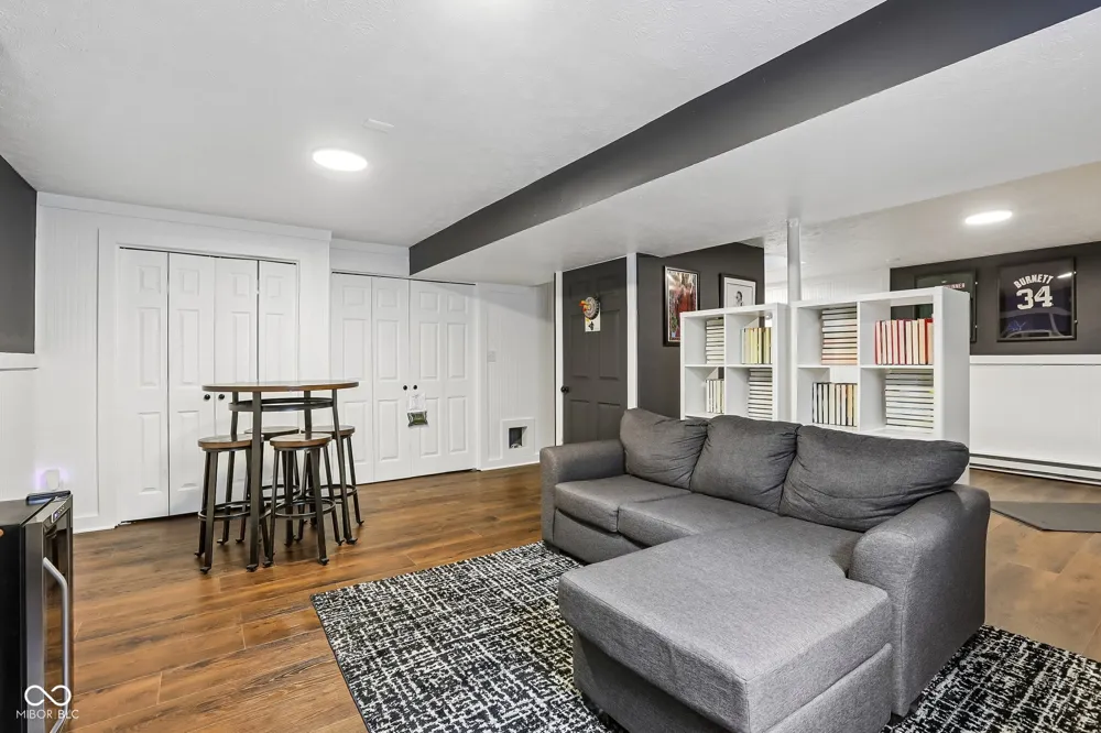 7974 Cobblesprings Drive Avon, IN 46123