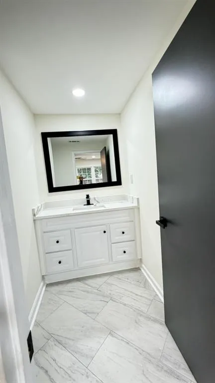 5698 CRESTWOOD DRIVE Stone Mountain, GA 30087