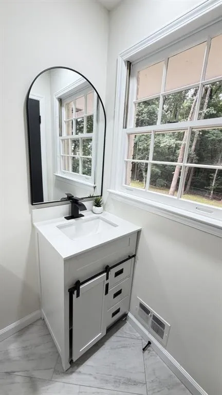 5698 CRESTWOOD DRIVE Stone Mountain, GA 30087