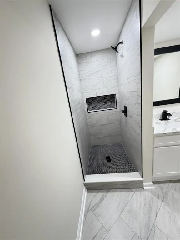 5698 CRESTWOOD DRIVE Stone Mountain, GA 30087