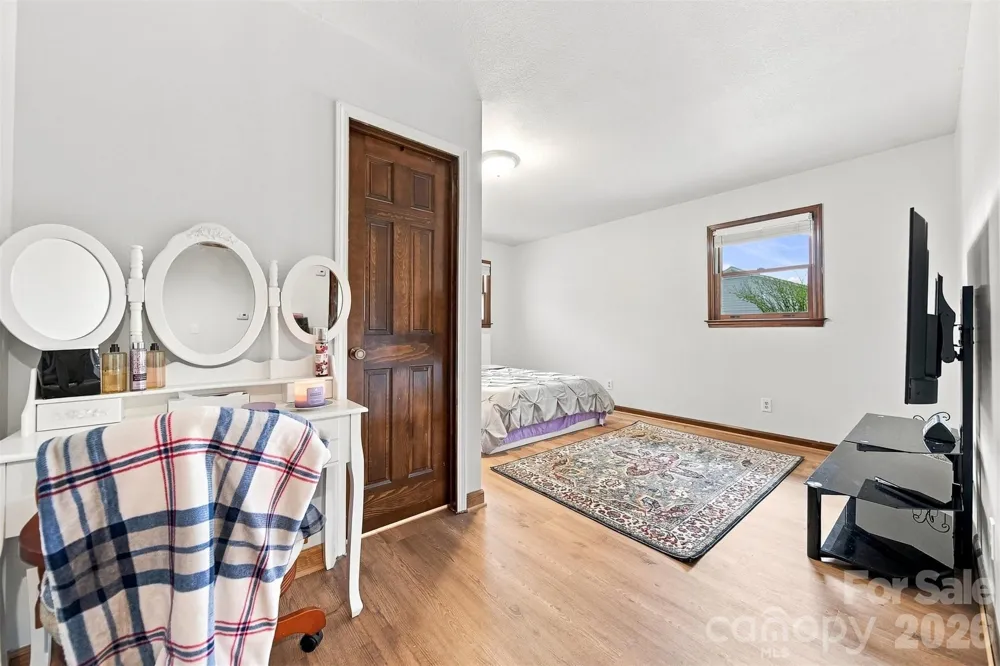 512 Garrou Avenue SE Valdese, NC 28690
