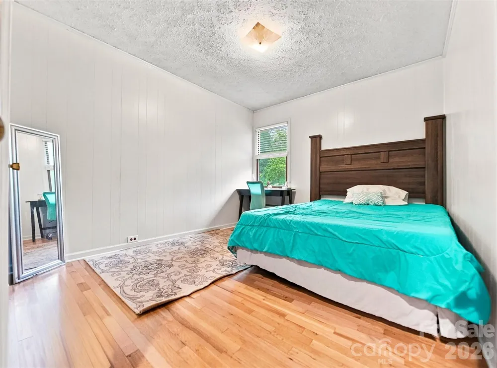 512 Garrou Avenue SE Valdese, NC 28690