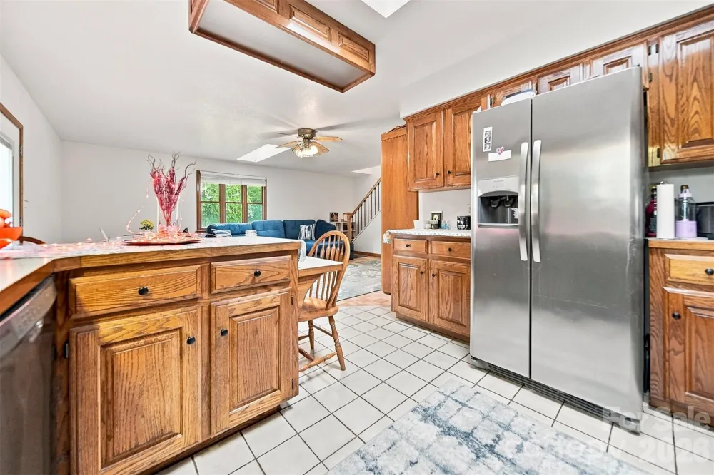 512 Garrou Avenue SE Valdese, NC 28690