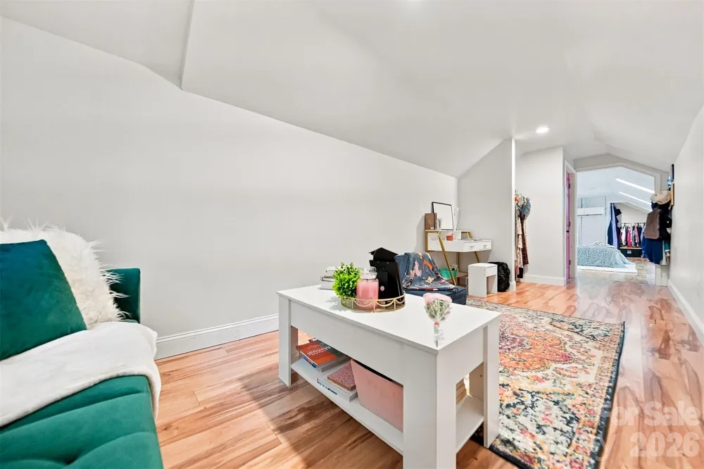 512 Garrou Avenue SE Valdese, NC 28690