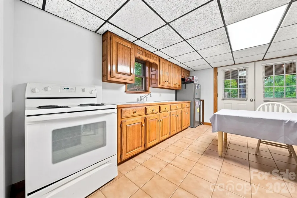 512 Garrou Avenue SE Valdese, NC 28690