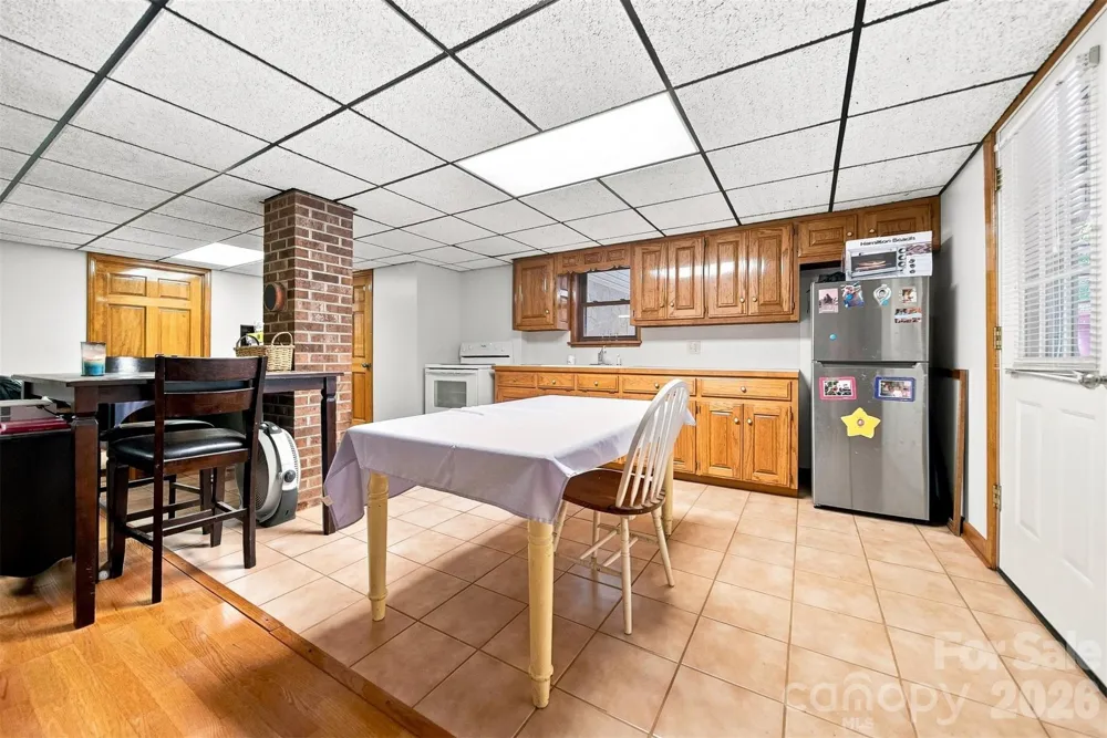 512 Garrou Avenue SE Valdese, NC 28690