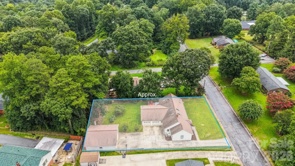 512 Garrou Avenue SE Valdese, NC 28690