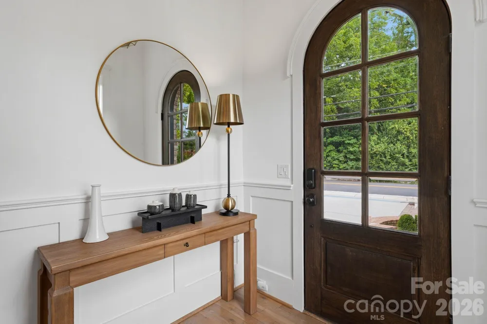 818 Ideal Way Charlotte, NC 28203