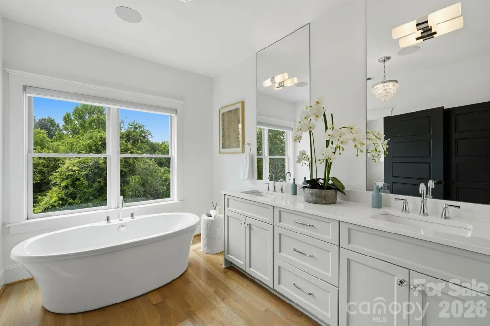 818 Ideal Way Charlotte, NC 28203
