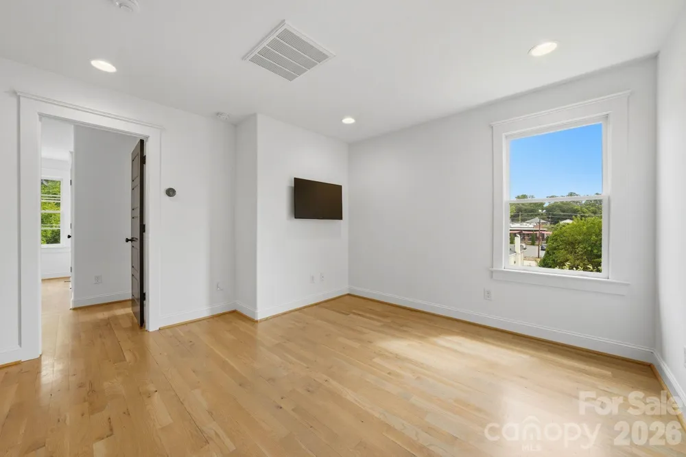 818 Ideal Way Charlotte, NC 28203