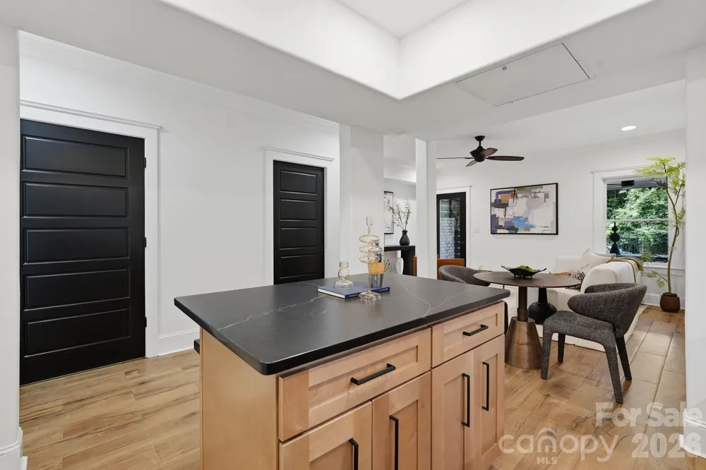 818 Ideal Way Charlotte, NC 28203