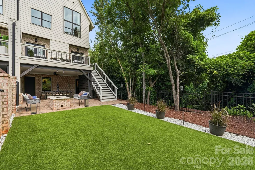 818 Ideal Way Charlotte, NC 28203