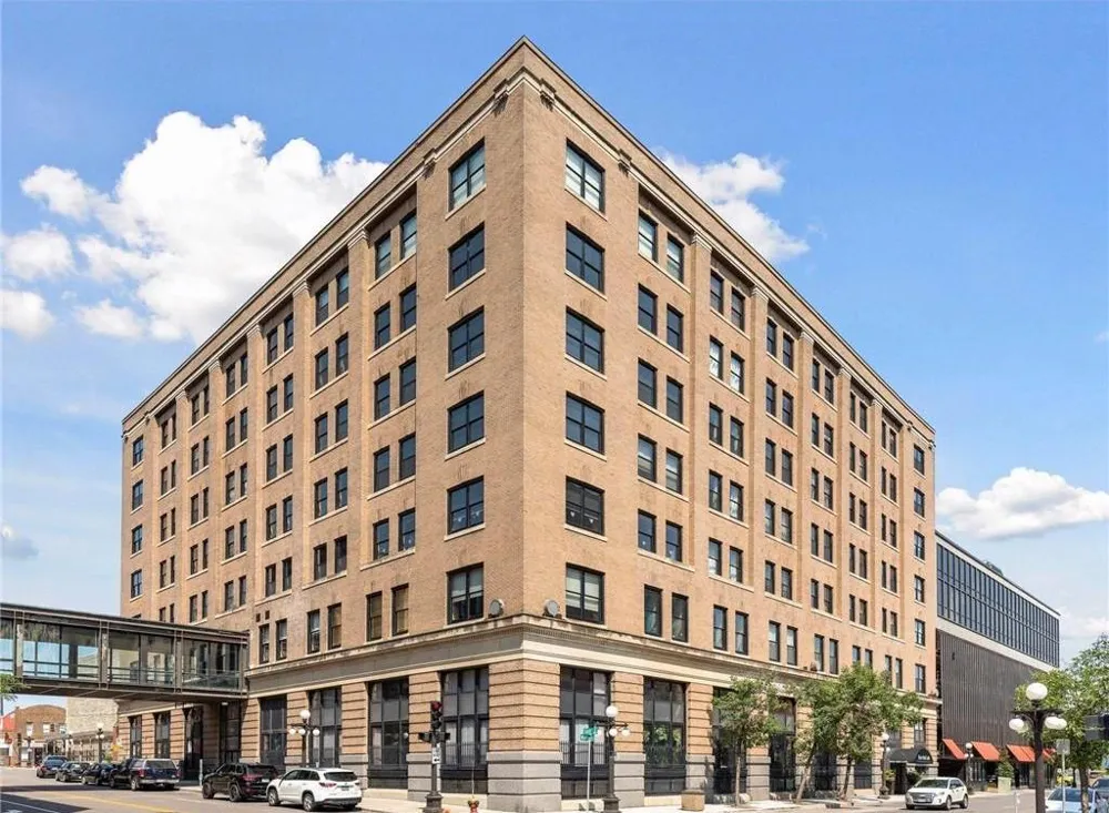 406 Wacouta Street #409 Saint Paul, MN 55101
