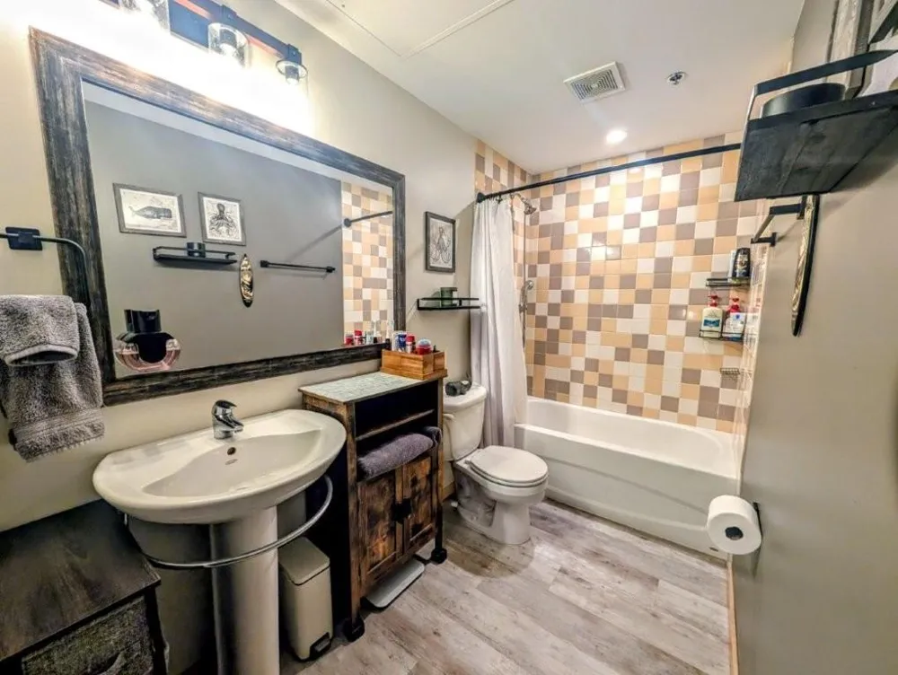 406 Wacouta Street #409 Saint Paul, MN 55101