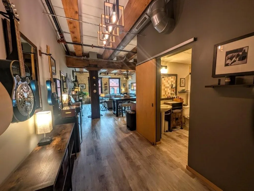 406 Wacouta Street #409 Saint Paul, MN 55101