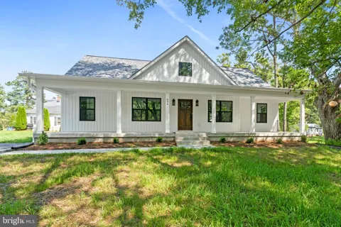 604 PIEDMONT AVENUE