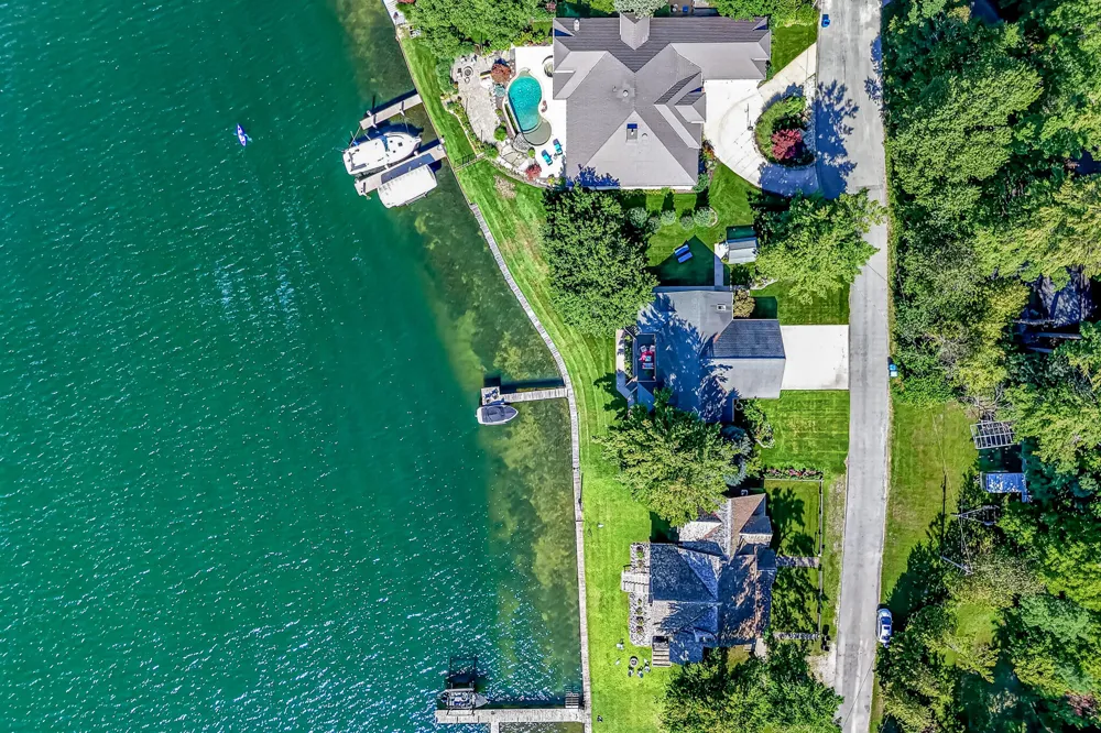 817 E Lake Road Pentwater, MI 49449