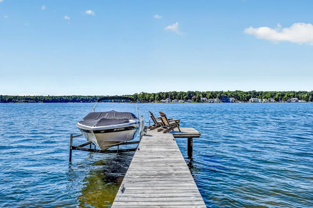 817 E Lake Road Pentwater, MI 49449