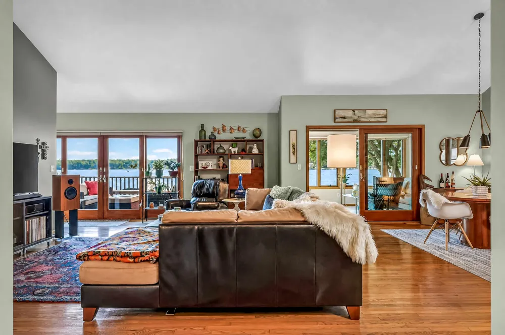 817 E Lake Road Pentwater, MI 49449