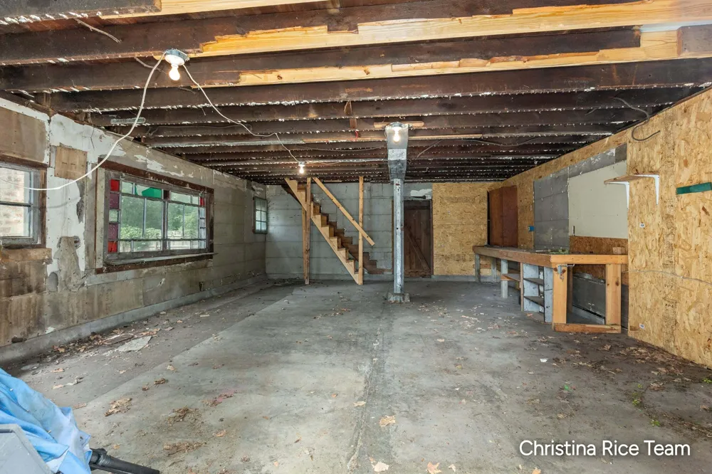 412 W Montcalm Street Greenville, MI 48838