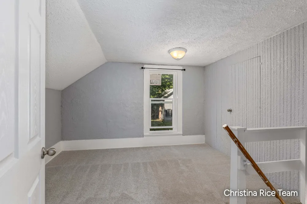 412 W Montcalm Street Greenville, MI 48838