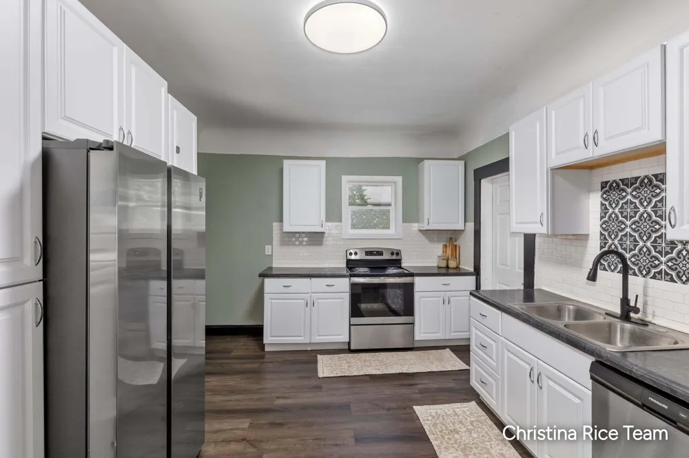 412 W Montcalm Street Greenville, MI 48838