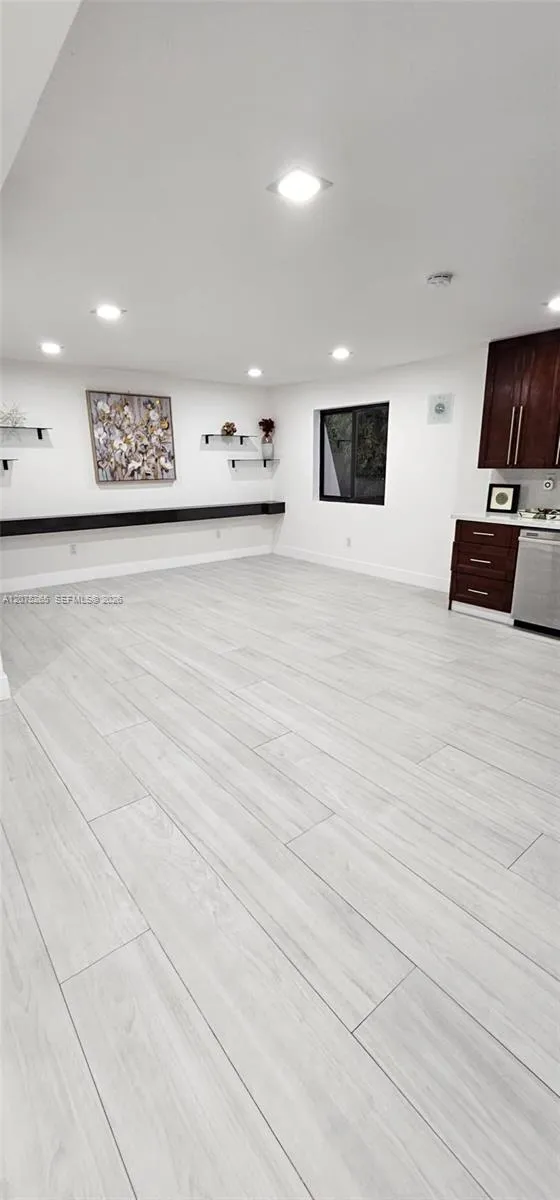 Address Not Shown Miami, FL 33173