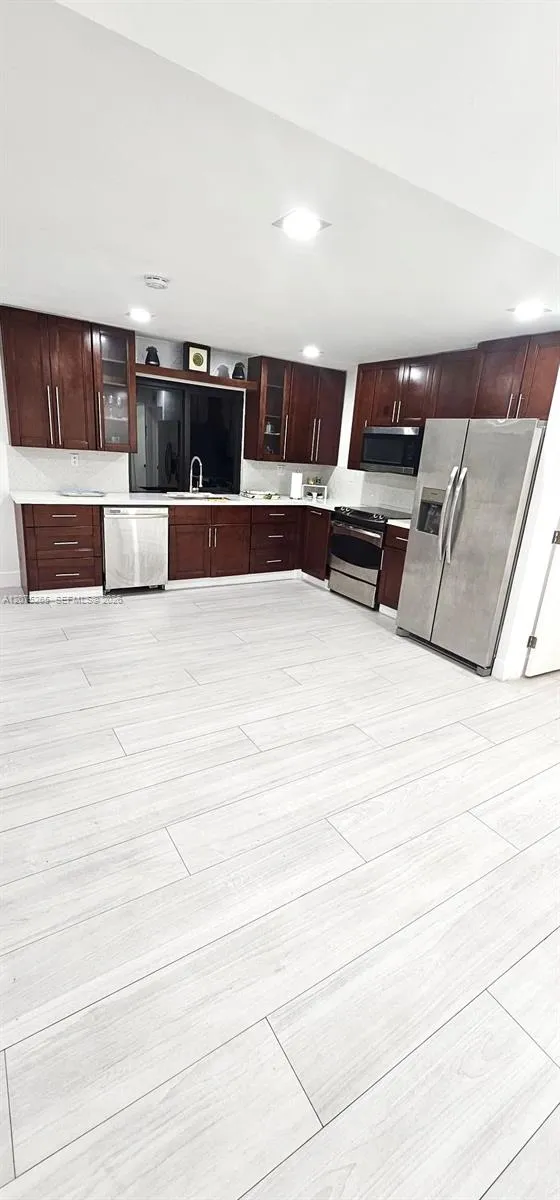Address Not Shown Miami, FL 33173
