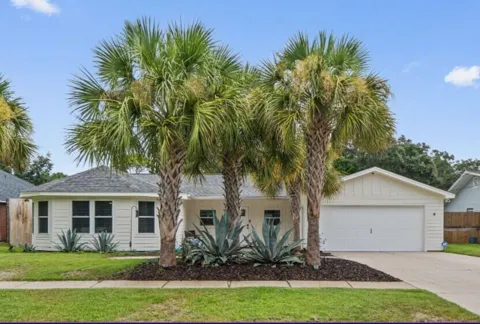 805 Lakeside Drive