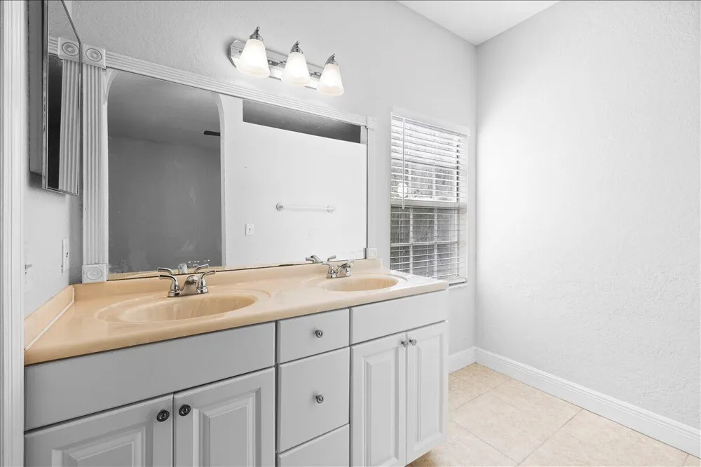 2385 SW Neal Road Port St. Lucie, FL 34953