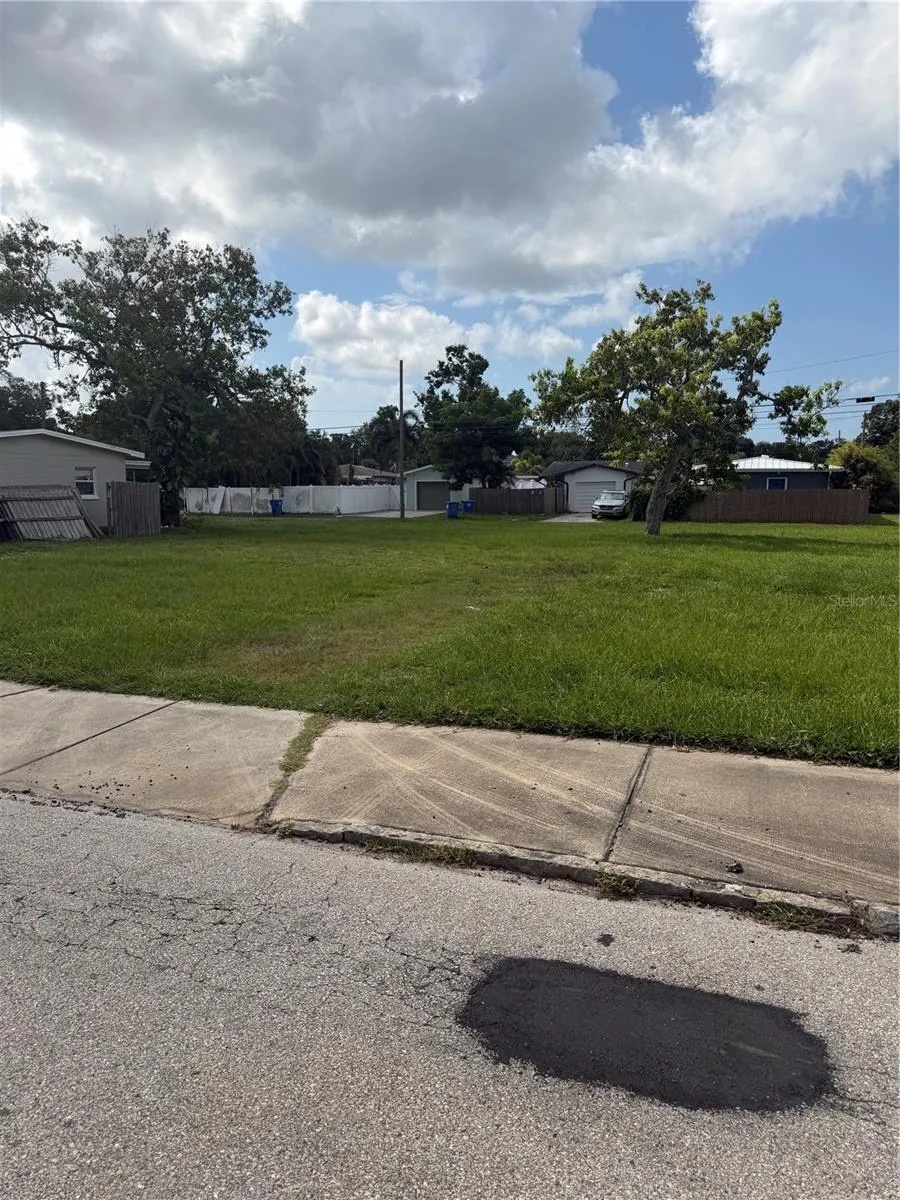 5358 9TH AVENUE St Petersburg, FL 33710
