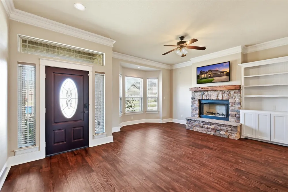 2010 Maxwell Court Aubrey, TX 76227