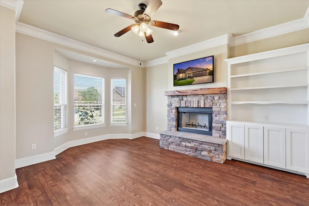 2010 Maxwell Court Aubrey, TX 76227
