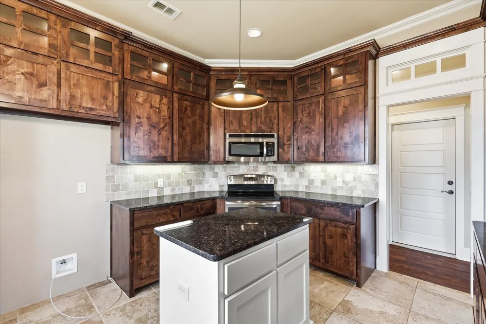 2010 Maxwell Court Aubrey, TX 76227