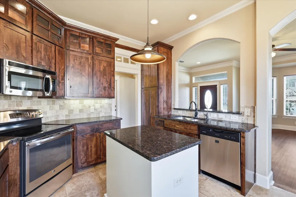 2010 Maxwell Court Aubrey, TX 76227